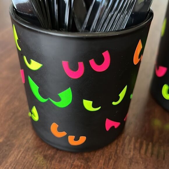 Halloween Party Items- Party Bowls, Plates, Napkins, Spoons, Knives, Forks, Cups - Picture 7 of 16